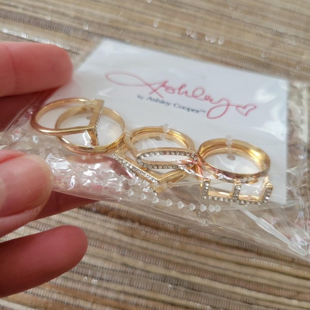 Ashley Cooper Gold Love Tone Ring Set New - Picture 2 of 6
